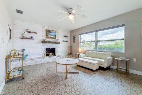 Casa en venta en Tampa, Florida, 3 dormitorios, 182.55 m2 № 2386812 - foto 13