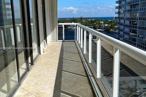 Condo in Aventura, Florida, 2 bedrooms  № 1857515 - photo 14