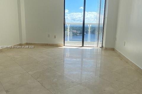 Condo in Aventura, Florida, 2 bedrooms  № 1857515 - photo 9
