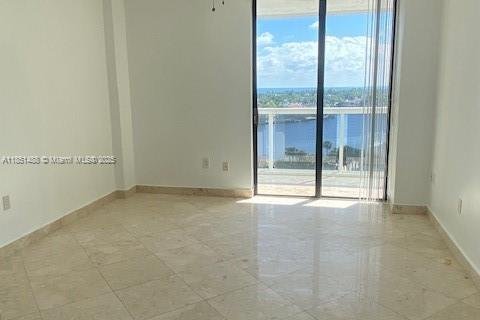 Condo in Aventura, Florida, 2 bedrooms  № 1857515 - photo 8