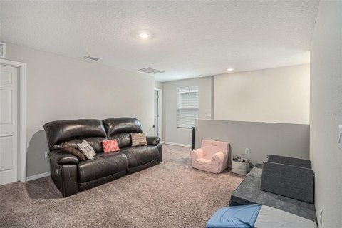 Casa en venta en Fish Hawk, Florida, 4 dormitorios, 213.58 m2 № 2110075 - foto 10