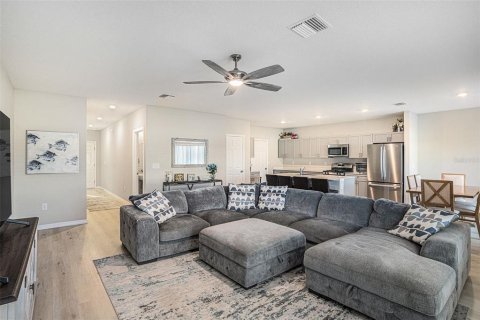 Casa en venta en Fish Hawk, Florida, 4 dormitorios, 213.58 m2 № 2110075 - foto 4