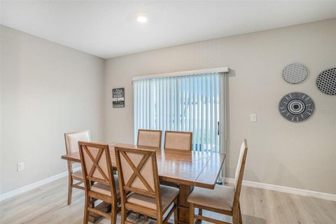 Casa en venta en Fish Hawk, Florida, 4 dormitorios, 213.58 m2 № 2110075 - foto 8