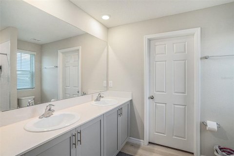Casa en venta en Fish Hawk, Florida, 4 dormitorios, 213.58 m2 № 2110075 - foto 13