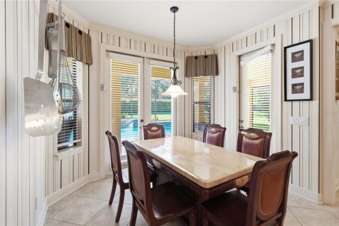 House in Longwood, Florida 3 bedrooms, 240.34 sq.m. № 2167682 - photo 19