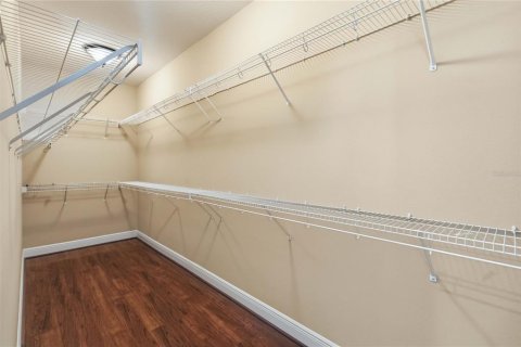 House in Longwood, Florida 3 bedrooms, 240.34 sq.m. № 2167682 - photo 24