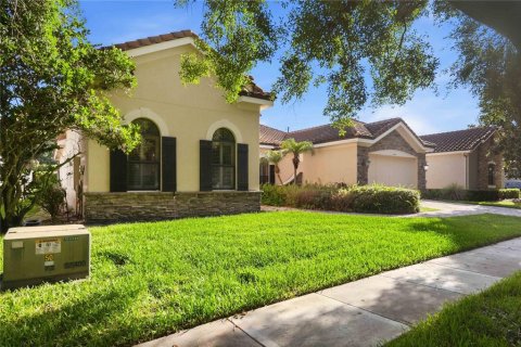 House in Longwood, Florida 3 bedrooms, 240.34 sq.m. № 2167682 - photo 4