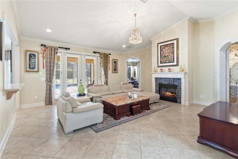 House in Longwood, Florida 3 bedrooms, 240.34 sq.m. № 2167682 - photo 12