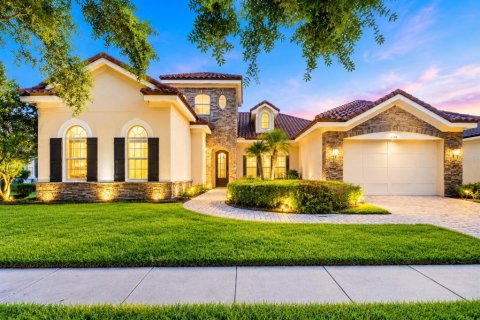 House in Longwood, Florida 3 bedrooms, 240.34 sq.m. № 2167682 - photo 2