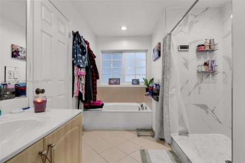 Casa en venta en Homestead, Florida, 4 dormitorios, 209.59 m2 № 2032924 - foto 25