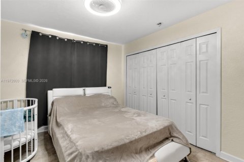 Casa en venta en Homestead, Florida, 4 dormitorios, 209.59 m2 № 2032924 - foto 17