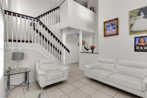 Casa en venta en Homestead, Florida, 4 dormitorios, 209.59 m2 № 2032924 - foto 4