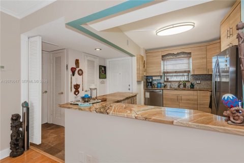 Condo in Fort Lauderdale, Florida, 3 bedrooms  № 2300785 - photo 6