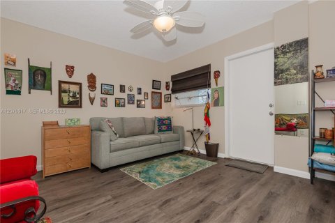 Condo in Fort Lauderdale, Florida, 3 bedrooms  № 2300785 - photo 24