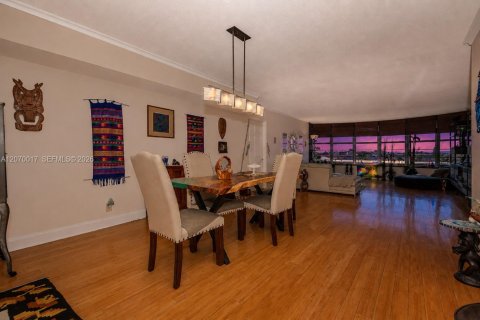 Condo in Fort Lauderdale, Florida, 3 bedrooms  № 2300785 - photo 8