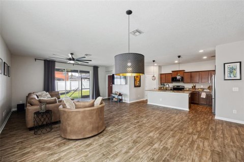 House in Ruskin, Florida 4 bedrooms, 184.41 sq.m. № 1883275 - photo 7