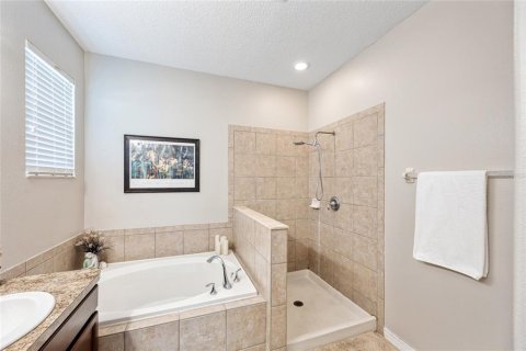 House in Ruskin, Florida 4 bedrooms, 184.41 sq.m. № 1883275 - photo 15