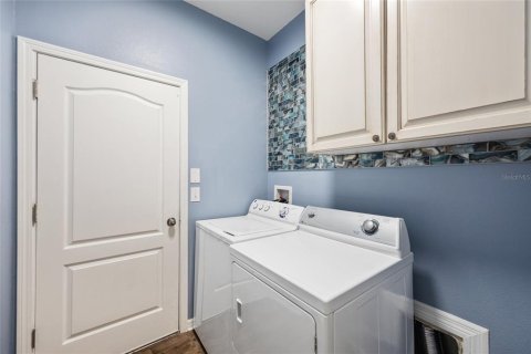 House in Ruskin, Florida 4 bedrooms, 184.41 sq.m. № 1883275 - photo 21