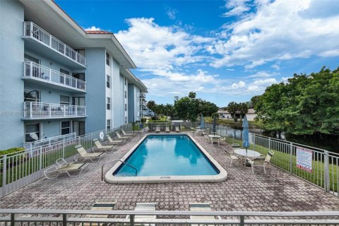 Снять в аренду кондоминиум в Плантация, Флорида 1 спальня, 60.94м2, № 1966678 - фото 28