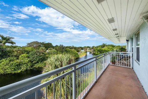 Снять в аренду кондоминиум в Плантация, Флорида 1 спальня, 60.94м2, № 1966678 - фото 18