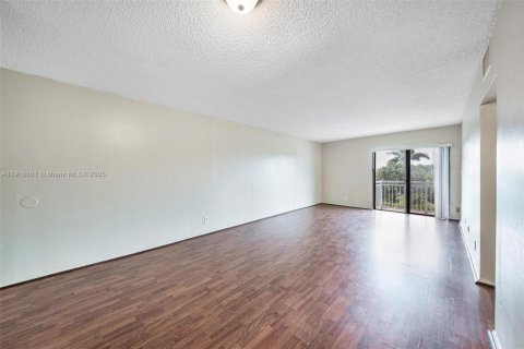 Снять в аренду кондоминиум в Плантация, Флорида 1 спальня, 60.94м2, № 1966678 - фото 12