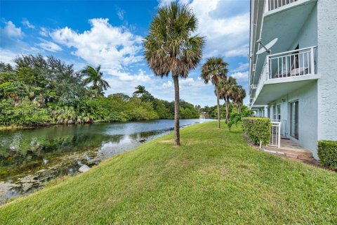 Снять в аренду кондоминиум в Плантация, Флорида 1 спальня, 60.94м2, № 1966678 - фото 24