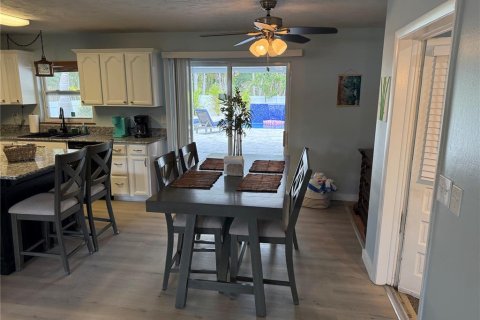 House in Bradenton, Florida 3 bedrooms, 109.25 sq.m. № 2396272 - photo 25