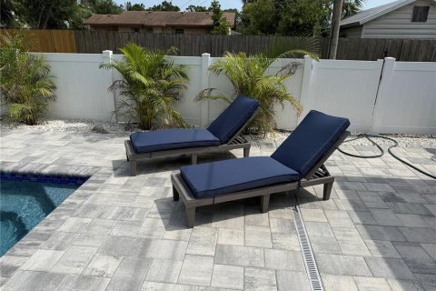 House in Bradenton, Florida 3 bedrooms, 109.25 sq.m. № 2396272 - photo 14