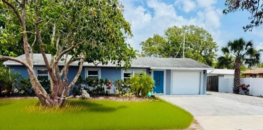 House in Bradenton, Florida 3 bedrooms, 109.25 sq.m. № 2396272