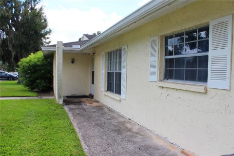 House in Lakeland, Florida 3 bedrooms, 142.14 sq.m. № 2390970 - photo 6