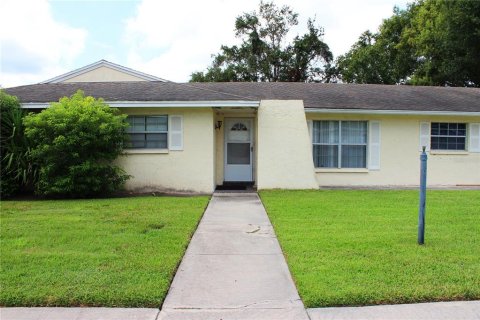 House in Lakeland, Florida 3 bedrooms, 142.14 sq.m. № 2390970 - photo 5