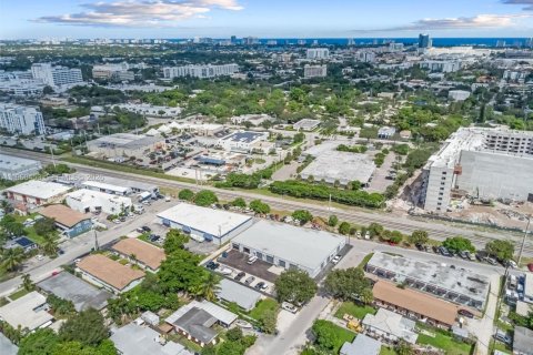 Commercial property in Fort Lauderdale, Florida № 2027605 - photo 18