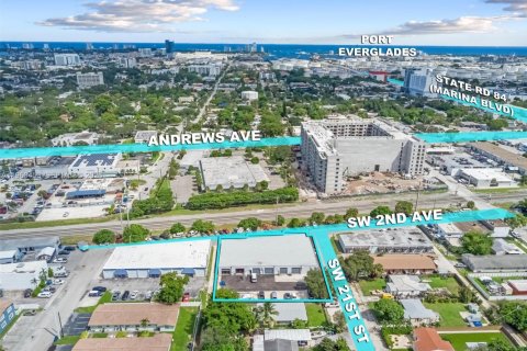 Commercial property in Fort Lauderdale, Florida № 2027605 - photo 12