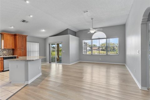Villa ou maison à vendre à Tampa, Floride: 3 chambres, 133.41 m2 № 2388597 - photo 10