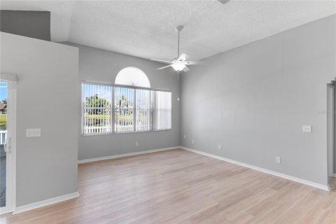 Villa ou maison à vendre à Tampa, Floride: 3 chambres, 133.41 m2 № 2388597 - photo 25