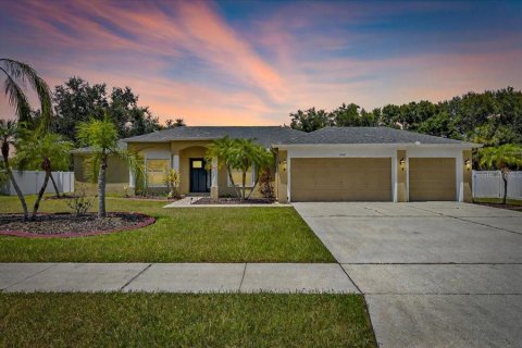 House in Apollo Beach, Florida 4 bedrooms, 195.56 sq.m. № 1876792 - photo 2