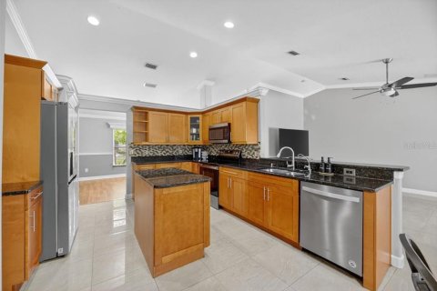 House in Apollo Beach, Florida 4 bedrooms, 195.56 sq.m. № 1876792 - photo 5