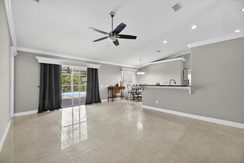 House in Apollo Beach, Florida 4 bedrooms, 195.56 sq.m. № 1876792 - photo 12