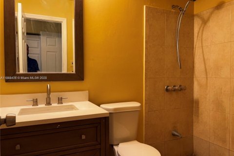 Снять в аренду виллу или дом в Майами-Гарденс, Флорида 4 спальни, 104.33м2, № 1875090 - фото 6