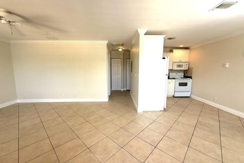 Apartamento en alquiler en North Palm Beach, Florida, 1 dormitorio, 87.79 m2 № 2087223 - foto 3