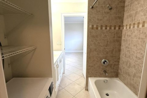 Apartamento en alquiler en North Palm Beach, Florida, 1 dormitorio, 87.79 m2 № 2087223 - foto 10