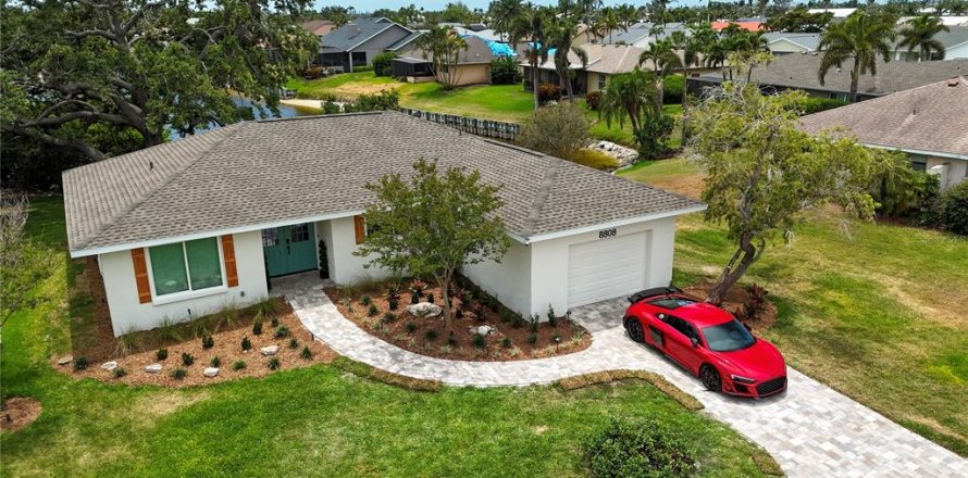 Casa en Bradenton, Florida 3 dormitorios, 135.92 m2 № 1673445
