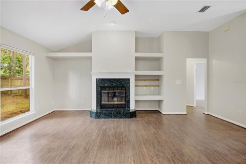 Villa ou maison à louer à Gainesville, Floride: 3 chambres, 165.09 m2 № 2410429 - photo 16