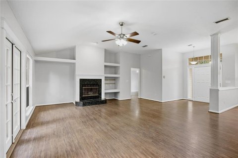 Villa ou maison à louer à Gainesville, Floride: 3 chambres, 165.09 m2 № 2410429 - photo 15
