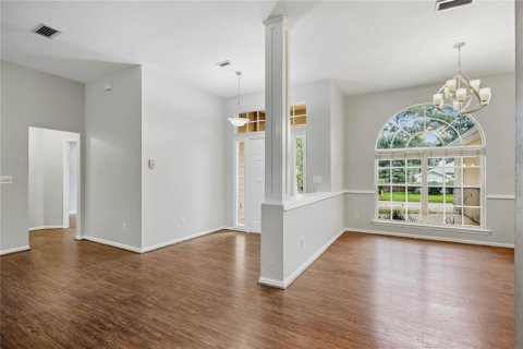 Villa ou maison à louer à Gainesville, Floride: 3 chambres, 165.09 m2 № 2410429 - photo 12