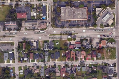 Terreno en venta en Fort Lauderdale, Florida № 2425516 - foto 2