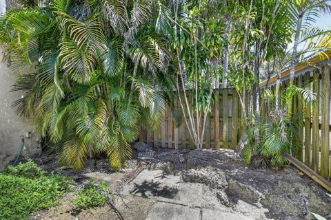 Casa en venta en Fort Lauderdale, Florida, 2 dormitorios, 153.2 m2 № 2252851 - foto 30