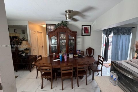 Casa en venta en Miramar, Florida, 4 dormitorios, 139.91 m2 № 2088794 - foto 4