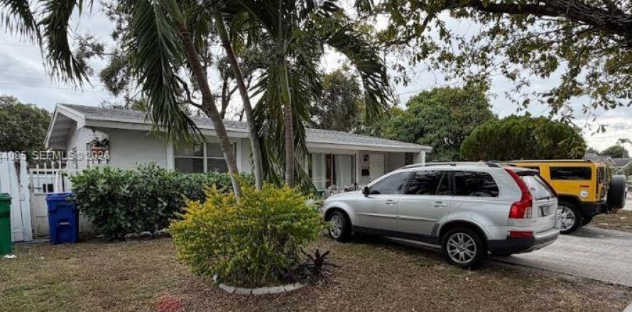 Casa en Miramar, Florida 4 dormitorios, 139.91 m2 № 2088794