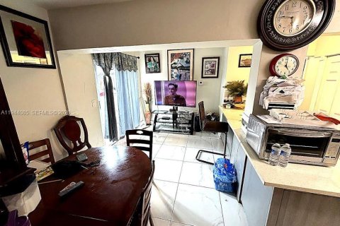 Casa en venta en Miramar, Florida, 4 dormitorios, 139.91 m2 № 2088794 - foto 12